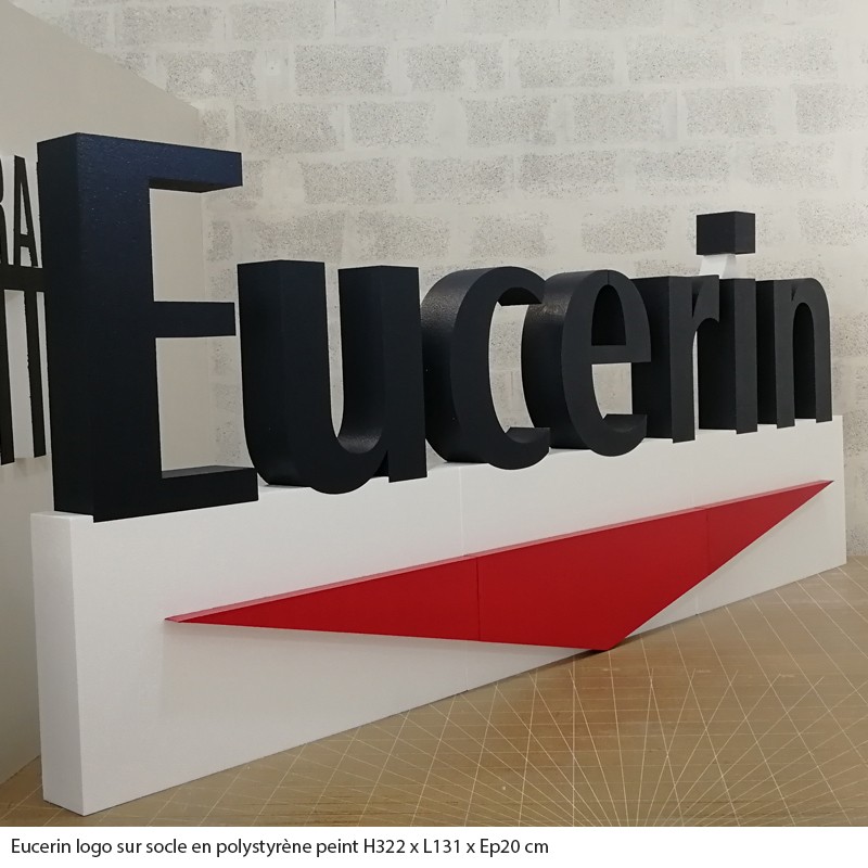 Eucerin logo polystyrène géant peinture entreprise évènement professionnel fête