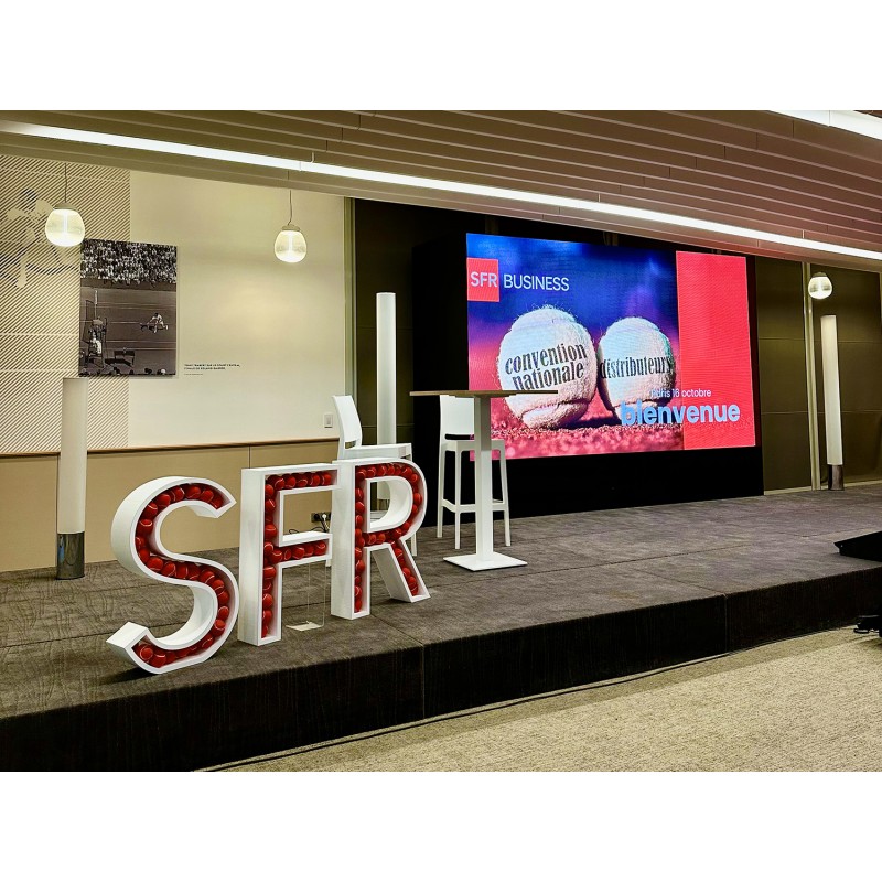 logo à remplir SFR à Roland Garros