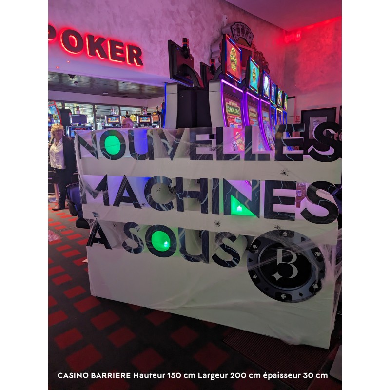 logo géant en polystyrène casino Barrière les grandes lettres